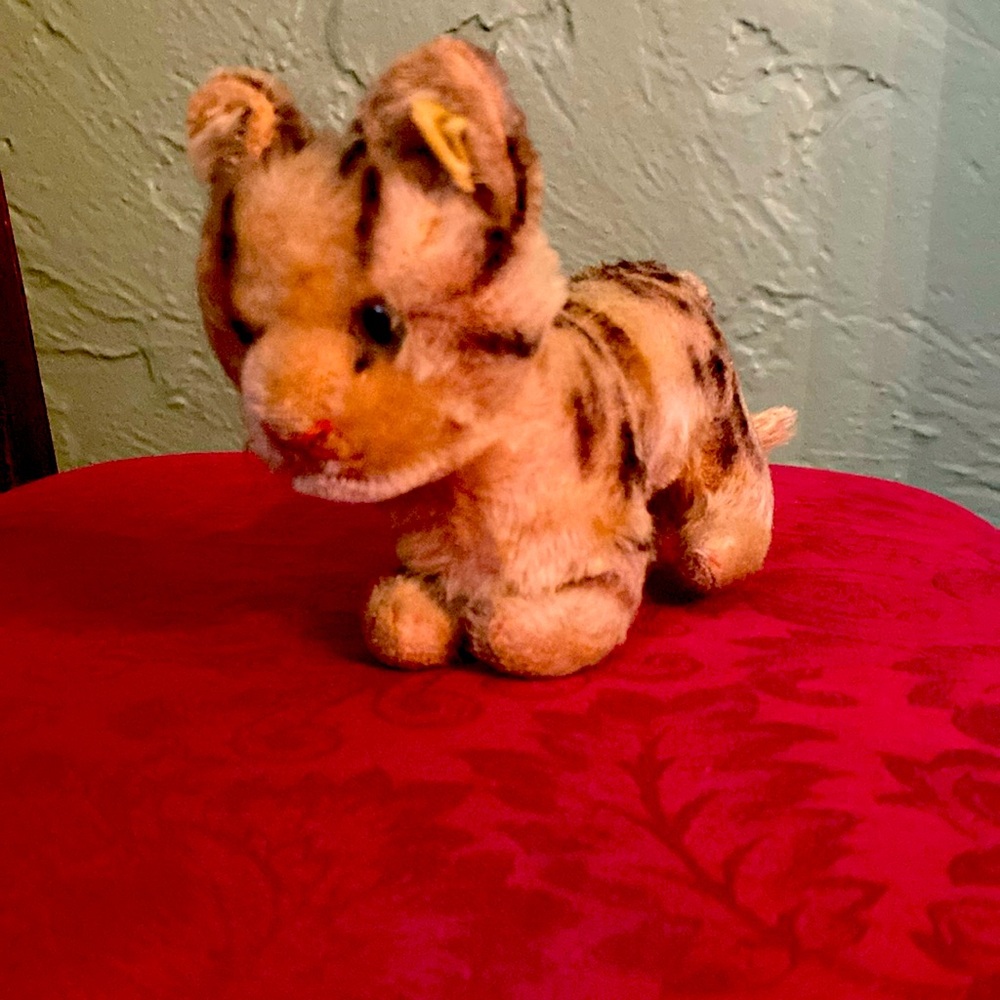 Rare vintage Steiff Plush - Brown and Tan green eyes